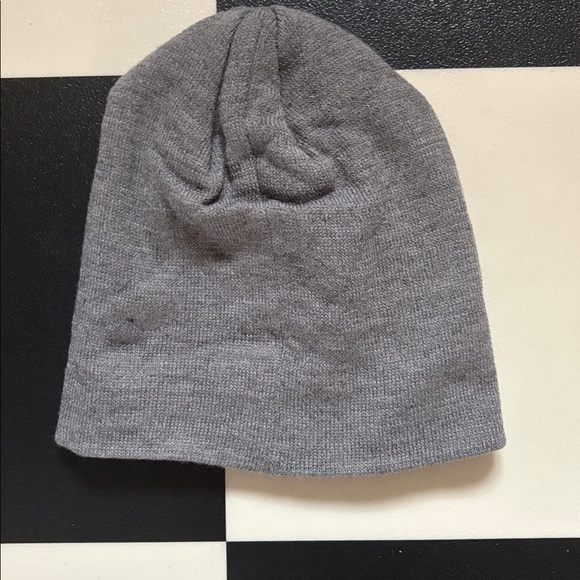 Pair of Puma Winter Hats - Picture 5 of 6